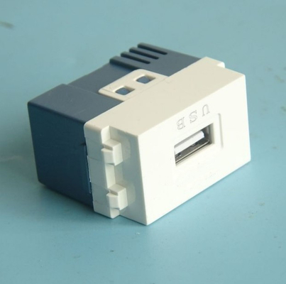 30W مقبس USB 5 فولت 9 فولت 12 فولت شحن منافذ الطاقة الكهربائية مقبس USB 5 فولت 3.6A مقبس USB 5 فولت 9 فولت 12 فولت شحن